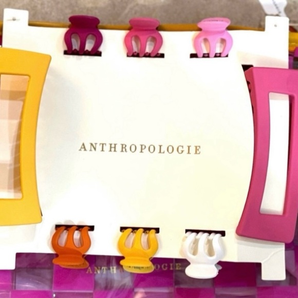Anthropologie Marcus Adler Y2K Claw Hair Clips, Set of 8 - Picture 9 of 9